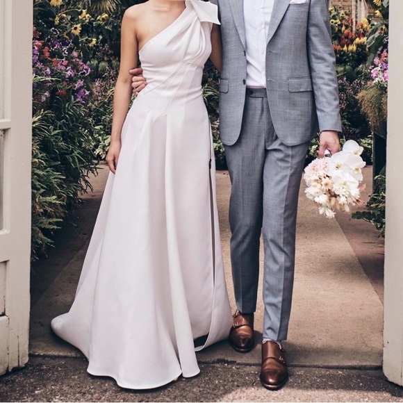 Toni Maticevski Virtuoso - Designer Wedding dress - Picture 11 of 15